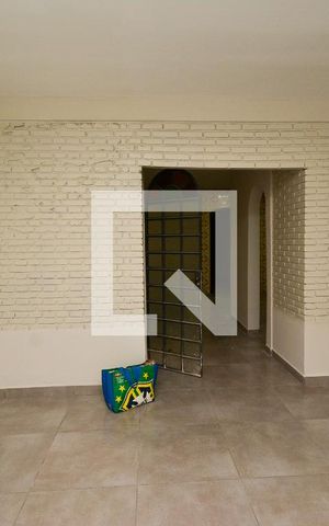 Casa à venda com 185m², 3 quartos e 3 vagas Casa à venda com 185m², 3 quartos e 3 vagasSala
