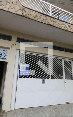 Casa para alugar com 60m², 1 quarto e sem vagaFachada