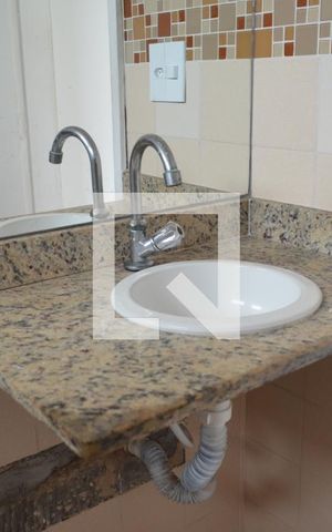 Apartamento à venda com 68m², 2 quartos e 1 vagaBanheiro Social