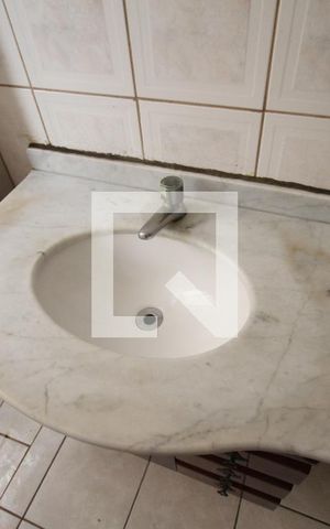 Apartamento à venda com 48m², 2 quartos e sem vagaBanheiro