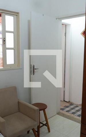 Casa à venda com 50m², 2 quartos e sem vaga Casa à venda com 50m², 2 quartos e sem vagaQuarto 2