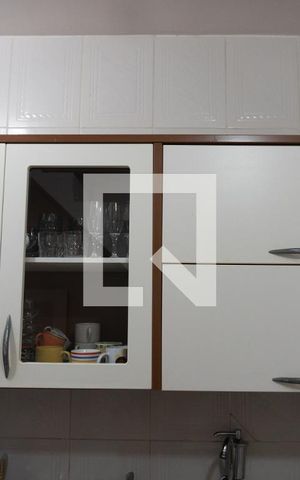 Casa à venda com 50m², 2 quartos e sem vaga Casa à venda com 50m², 2 quartos e sem vagaCozinha - Armários