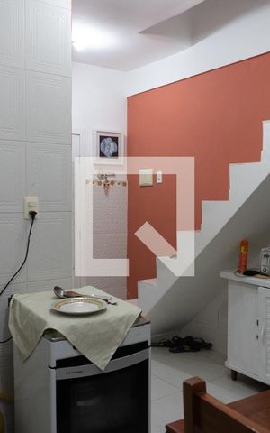 Casa à venda com 50m², 2 quartos e sem vaga Casa à venda com 50m², 2 quartos e sem vagaCozinha