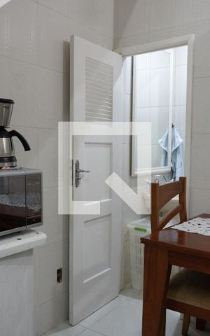 Casa à venda com 50m², 2 quartos e sem vaga Casa à venda com 50m², 2 quartos e sem vagaCozinha