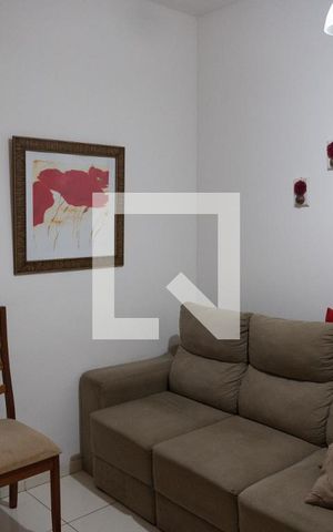 Casa à venda com 50m², 2 quartos e sem vaga Casa à venda com 50m², 2 quartos e sem vagaSala