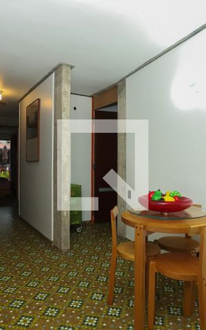 Casa à venda com 440m², 4 quartos e 4 vagasHall