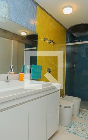 Casa à venda com 440m², 4 quartos e 4 vagasBanheiro do Quarto 3