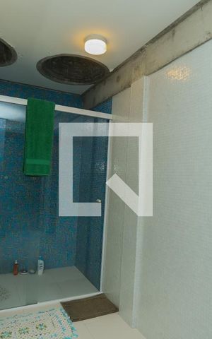 Casa à venda com 440m², 4 quartos e 4 vagasBanheiro do Quarto 3