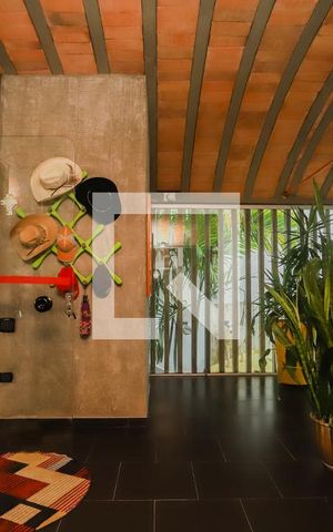 Casa à venda com 440m², 4 quartos e 4 vagasSala