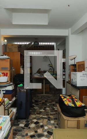 Casa à venda com 440m², 4 quartos e 4 vagasEscritório