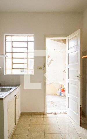 Casa para alugar com 50m², 1 quarto e sem vaga Casa para alugar com 50m², 1 quarto e sem vagaCozinha