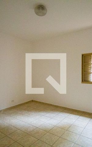 Casa para alugar com 50m², 1 quarto e sem vaga Casa para alugar com 50m², 1 quarto e sem vagaQuarto