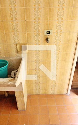 Casa à venda com 180m², 4 quartos e 2 vagasLavanderia