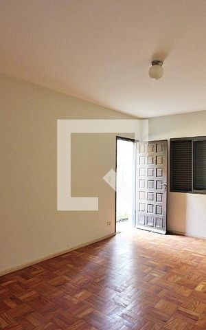 Casa à venda com 180m², 4 quartos e 2 vagasQuarto 1 - Suíte