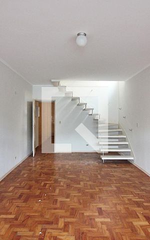 Casa à venda com 180m², 4 quartos e 2 vagasSala