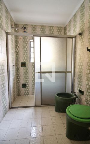 Casa à venda com 180m², 4 quartos e 2 vagasBanheiro Social