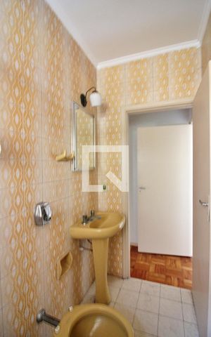 Casa à venda com 180m², 4 quartos e 2 vagasBanheiro do Quarto 1 - Suíte
