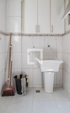 Apartamento à venda com 55m², 2 quartos e 1 vaga Apartamento à venda com 55m², 2 quartos e 1 vagaCozinha / área de serviço