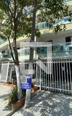 Apartamento à venda com 55m², 2 quartos e 1 vaga Apartamento à venda com 55m², 2 quartos e 1 vagaEntrada do prédio