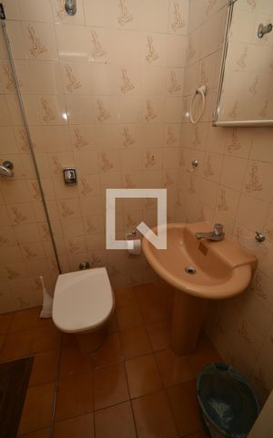 Casa à venda com 101m², 4 quartos e 2 vagasBanheiro 2