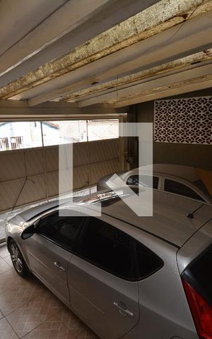 Casa à venda com 101m², 4 quartos e 2 vagasGaragem