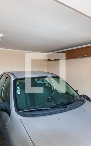 Casa à venda com 140m², 2 quartos e 2 vagas Casa à venda com 140m², 2 quartos e 2 vagasGaragem