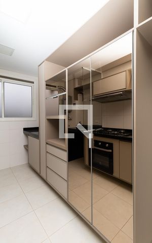 Apartamento à venda com 83m², 2 quartos e 2 vagasCozinha