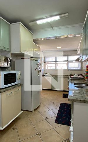 Apartamento à venda com 170m², 3 quartos e 2 vagasCozinha