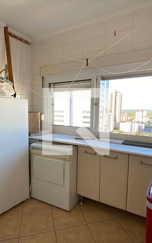 Apartamento à venda com 170m², 3 quartos e 2 vagasLavanderia