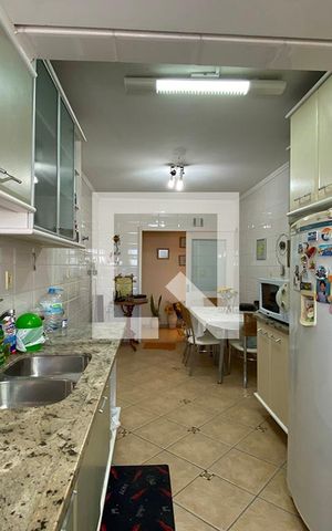 Apartamento à venda com 170m², 3 quartos e 2 vagasCozinha
