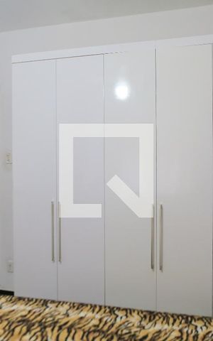 Apartamento para alugar com 90m², 2 quartos e 1 vaga Apartamento para alugar com 90m², 2 quartos e 1 vagaQuarto