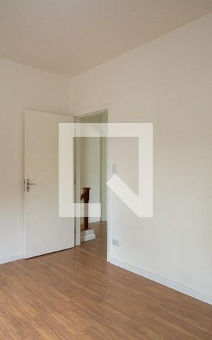Casa para alugar com 70m², 2 quartos e sem vaga Casa para alugar com 70m², 2 quartos e sem vagaQuarto 1