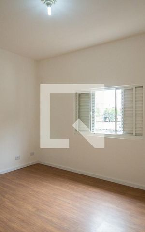 Casa para alugar com 70m², 2 quartos e sem vaga Casa para alugar com 70m², 2 quartos e sem vagaQuarto 1