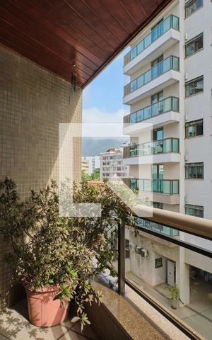 Apartamento à venda com 152m², 3 quartos e 2 vagasQuarto 3 Varanda