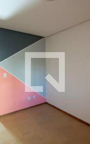 Casa à venda com 234m², 5 quartos e 4 vagas Casa à venda com 234m², 5 quartos e 4 vagasQuarto 1