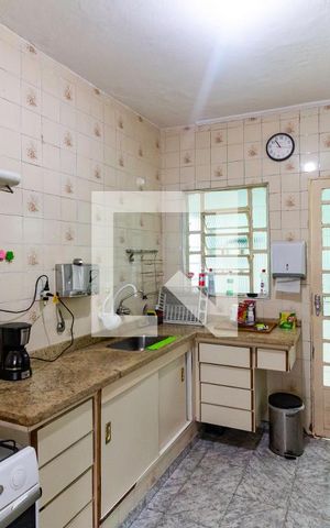 Casa à venda com 400m², 3 quartos e 3 vagas Casa à venda com 400m², 3 quartos e 3 vagasCozinha