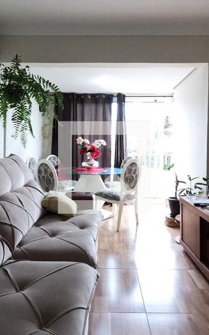 Apartamento à venda com 72m², 3 quartos e 1 vagaSala
