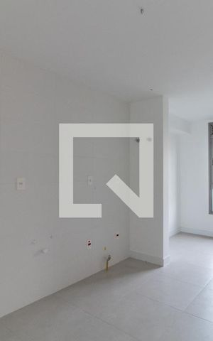 Apartamento à venda com 150m², 3 quartos e 2 vagas Apartamento à venda com 150m², 3 quartos e 2 vagasCozinha e Área de Serviço