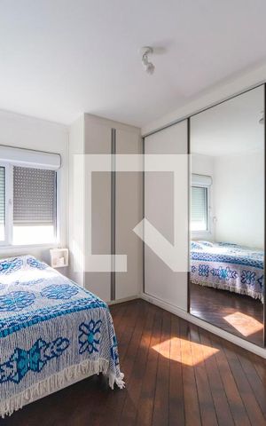Casa à venda com 285m², 3 quartos e 3 vagas Casa à venda com 285m², 3 quartos e 3 vagasQuarto 1