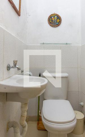 Casa à venda com 90m², 2 quartos e 1 vagaLavabo