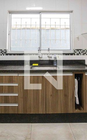 Casa à venda com 173m², 3 quartos e 2 vagasCozinha