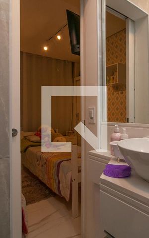 Apartamento à venda com 124m², 2 quartos e 2 vagas Apartamento à venda com 124m², 2 quartos e 2 vagasBanheiro Suíte 1
