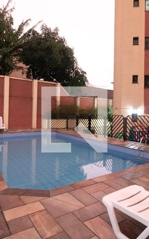 Apartamento à venda com 124m², 2 quartos e 2 vagas Apartamento à venda com 124m², 2 quartos e 2 vagasPiscina