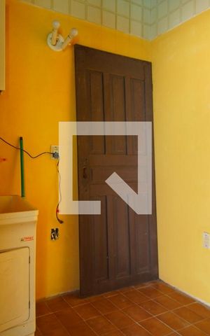 Casa à venda com 253m², 3 quartos e 2 vagasÁrea de serviço