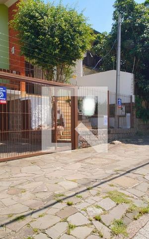 Casa à venda com 253m², 3 quartos e 2 vagasFachada
