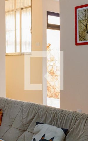 Casa à venda com 101m², 2 quartos e sem vaga Casa à venda com 101m², 2 quartos e sem vagaSala