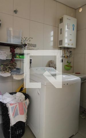 Casa para alugar com 200m², 5 quartos e 4 vagasLavanderia