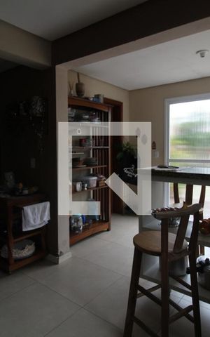 Casa para alugar com 200m², 5 quartos e 4 vagasCozinha