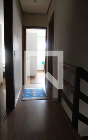 Casa para alugar com 200m², 5 quartos e 4 vagasCorredor