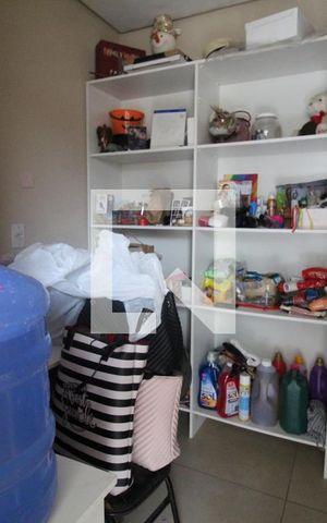 Casa para alugar com 200m², 5 quartos e 4 vagasDispensa